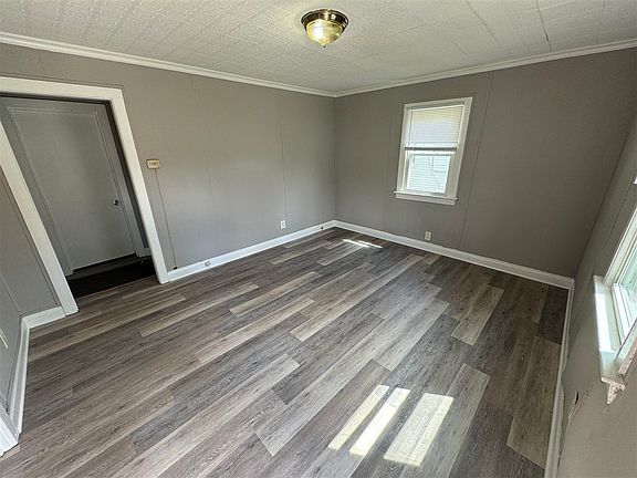 2nd image of 1119 Payne St