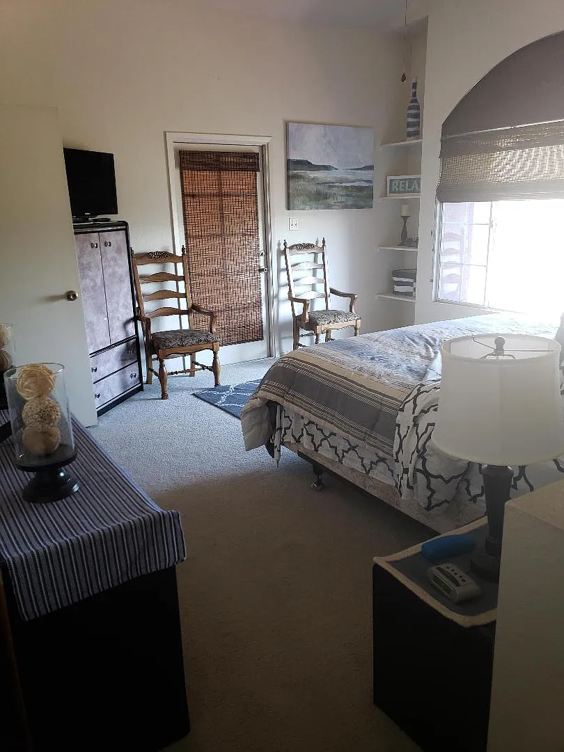 1 bed, 1.5 bath, 1018 sqft, $1,800 — Photo 3