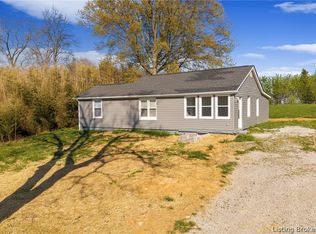 7658 Pekin Rd, Greenville, IN 47124
