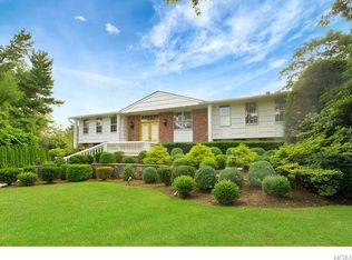 12 Northwood Ct, New Rochelle, NY 10804