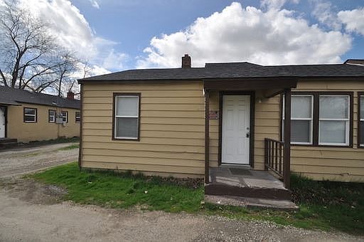 1st image of 8323 E Knox Ave