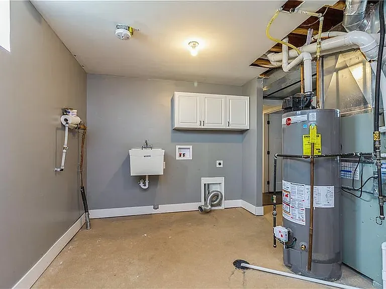 500 W 18th Pl — Photo 13