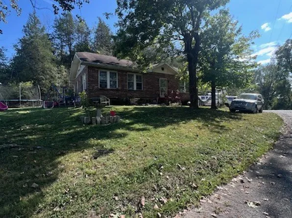 1040 Willowbrook Rd, Ashland City, TN 37015