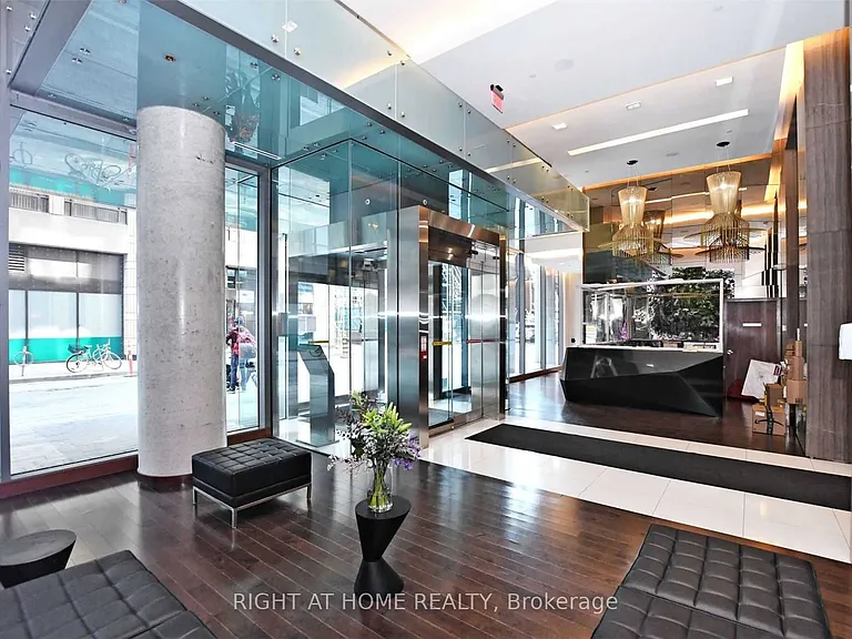 8 Mercer St #1903 — Photo 14