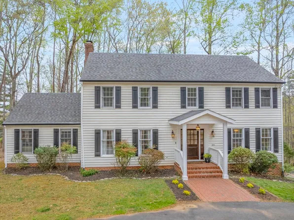 200 Ivy Ridge Rd, Charlottesville, VA 22901
