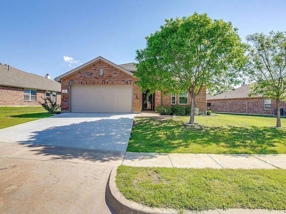 1st image of 377 Coral Vine Ln