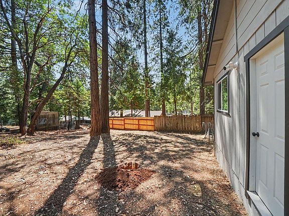3rd image of 27094 Barton Rd
