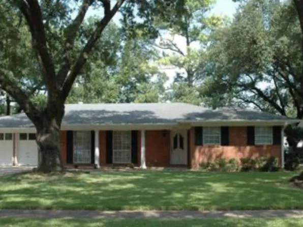 2035 Audubon Pl, Shreveport, LA 71105