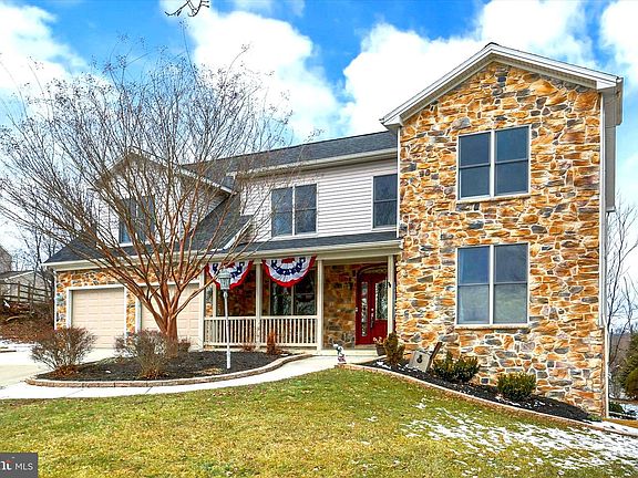 3rd image of 408 Grist Mill Rd