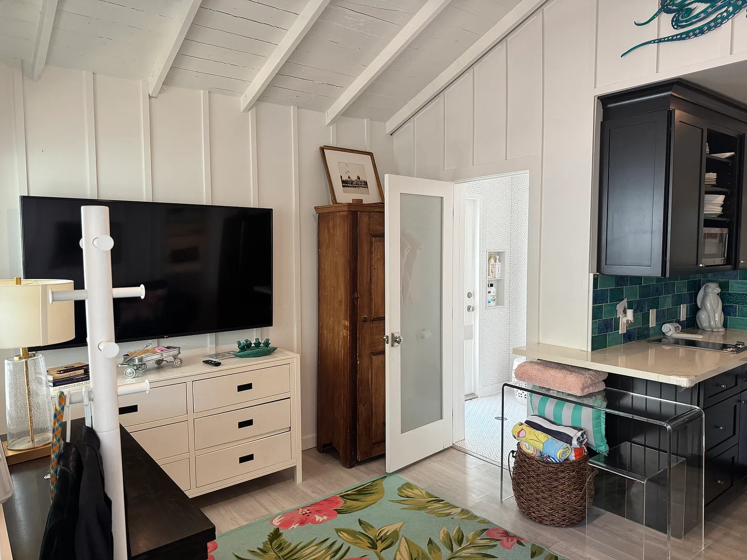 1 bed, 350 sqft, $7,000 — Photo 3
