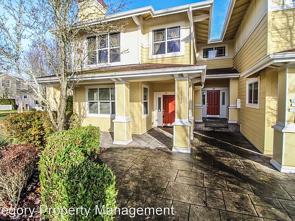 4th image of 18932 NE 67th Way Unit 101