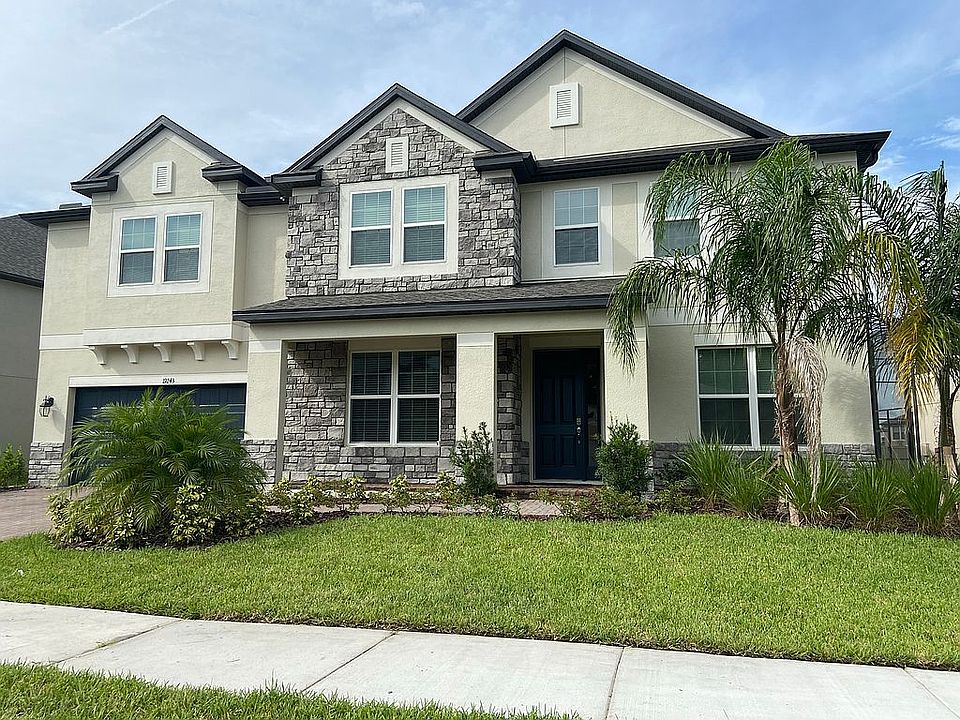 1st image of 19243 Briarbrook Dr