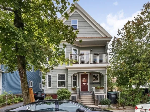 24 Willow Ave #1, Somerville, MA 02144