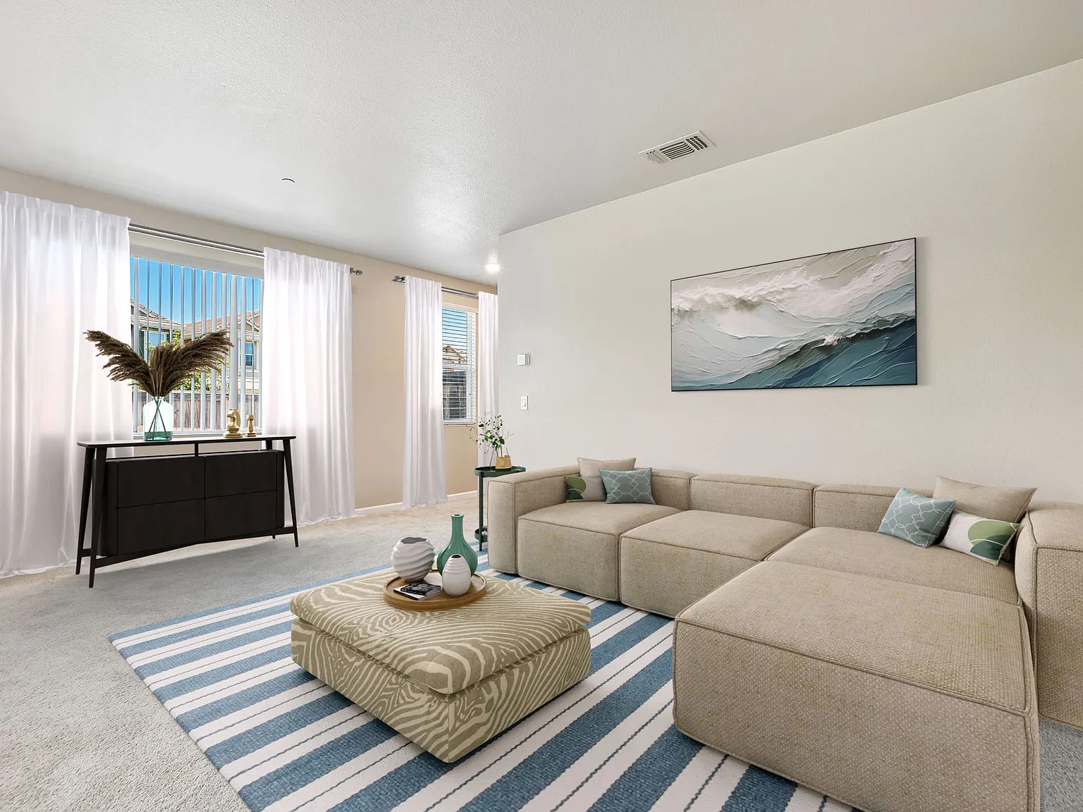 4 bed, 2200 sqft, $3,100 — Photo 2