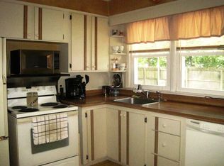 820 Buchanan Rd, East Meadow, NY 11554