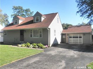 11 Edmonton Rd, Rochester, NY 14609