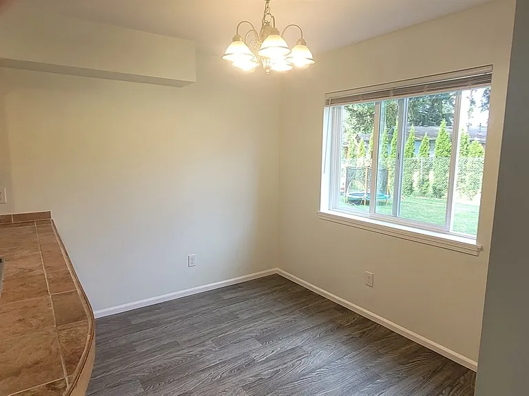 853 Garden Green Pl — Photo 3