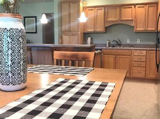 4781 Woodland Ave UNIT 4, West Des Moines, IA 50266