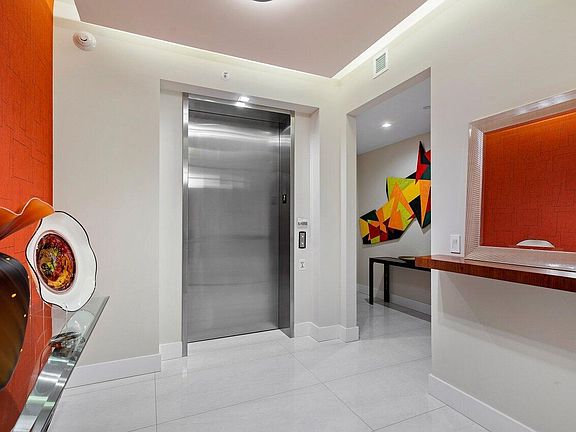 2nd image of 5000 N Ocean Dr Unit 701