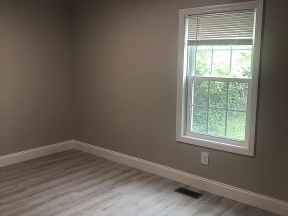 5th image of 2648 Wilson Ave #1