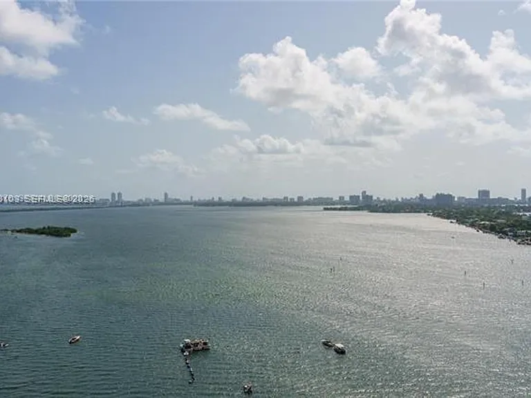 1750 N Bayshore Dr #2401 — Photo 5