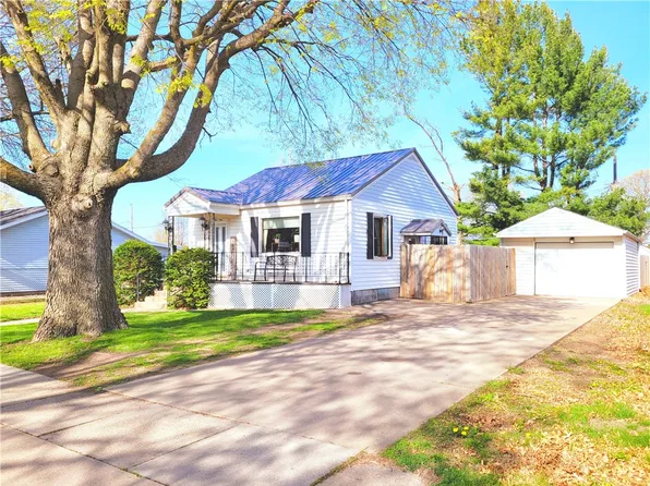 809 Patrick St, Knoxville, IA 50138