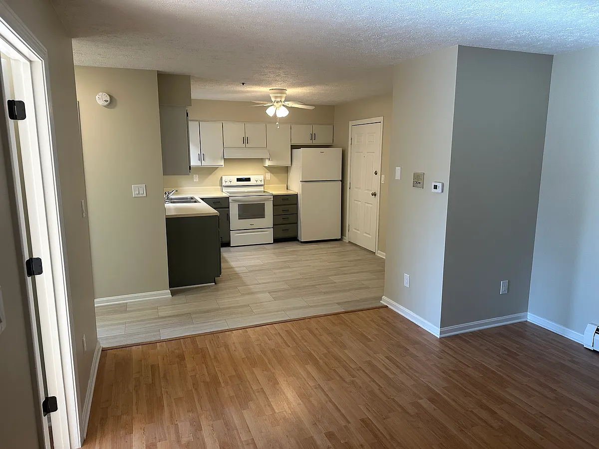 Livingroom/ Kitchen - 89 Manley Rd #20
