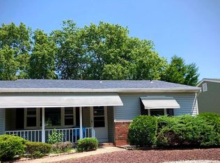 5 Hatfield Rd, Toms River, NJ 08757