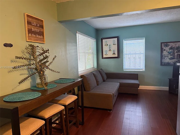 1544 NW 4th Ave — Photo 7