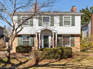 1882 Melbourne St, Birmingham, MI 48009