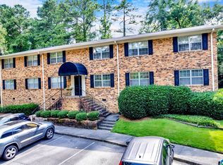 859 Vestavia Villa Ct APT B, Vestavia, AL 35226