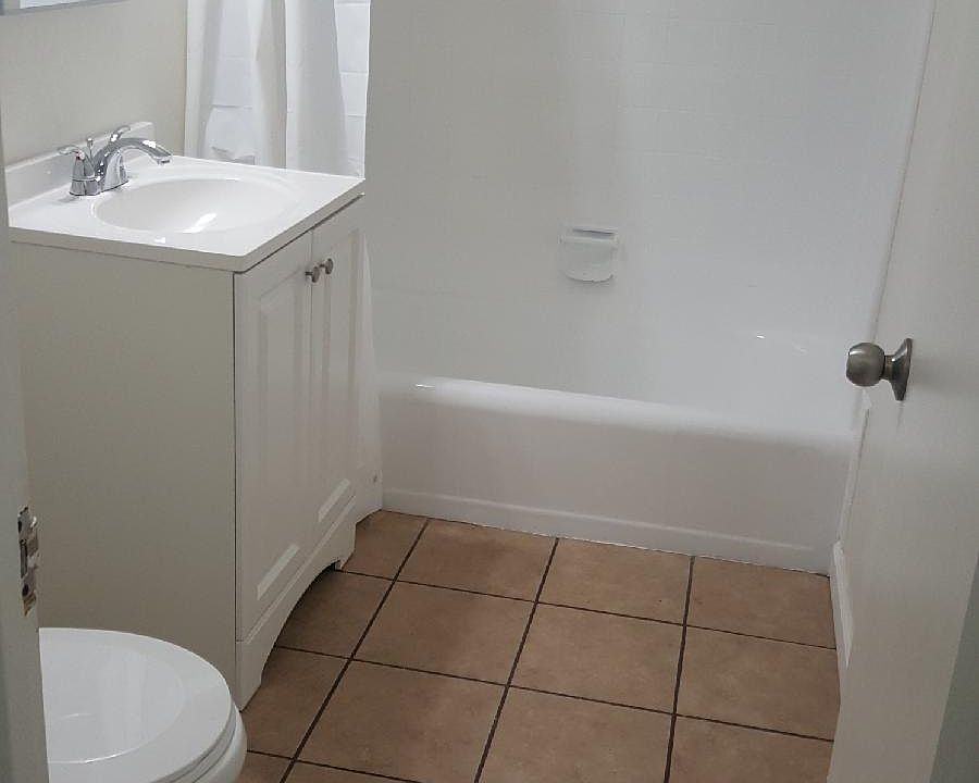 1st image of 128 E Colorado Blvd