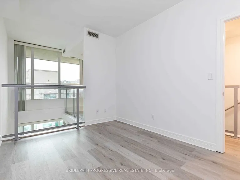 1 Avondale Ave #506 — Photo 20
