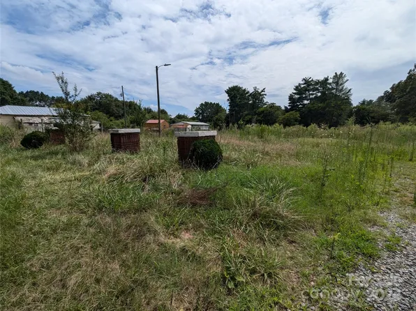 2357 Reepsville Rd, Lincolnton, NC 28092