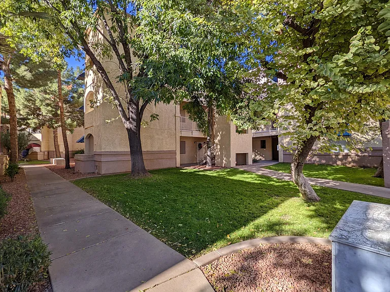 12221 W Bell Rd #175 — Photo 32