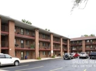 10 Rushmore Rd #9, Fox Lake, IL 60020