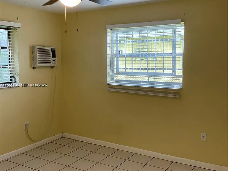 1195 NW 100th Ter #1 — Photo 8