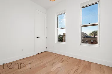Rented by Rennit Inc.
