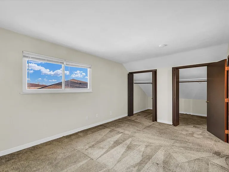 717 Fairmont Dr — Photo 11