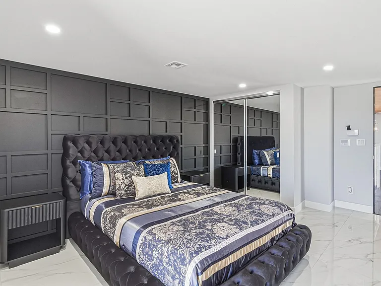 3111 Bel Air Dr #28H — Photo 46