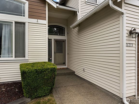 3rd image of 16213 87th Avenue E