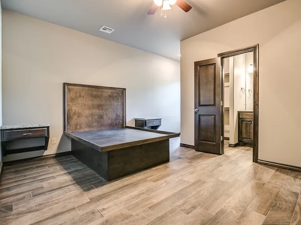(undisclosed Address), Edmond, OK 73034