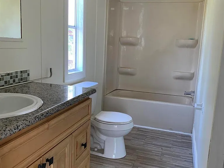 10629 S 228th Ln — Photo 9