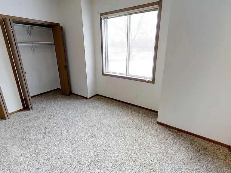 245 Sinclair Ave — Photo 31