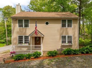 79 Lakeshore Dr, Georgetown, MA 01833