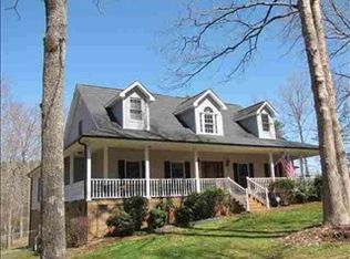 231 Creekwood Ln, West Union, SC 29696