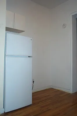 Rented by Tower Brokerage | media 51