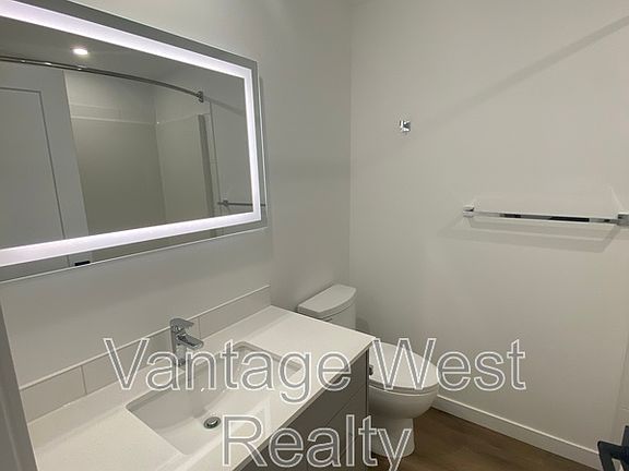 4th image of 1274 Devonshire Ave #342