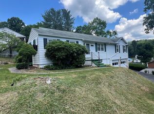 3401 Gateway Dr, Bluefield, WV 24701