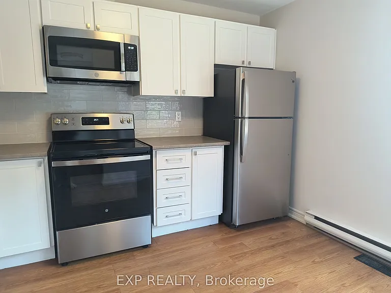 1310 Richmond Rd #4 — Photo 3